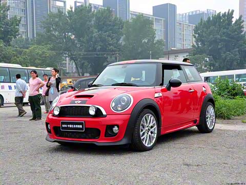 2012款 1.6T COOPER S 中国任务版 2012款 1.6T COOPER S 中国任务版