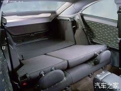 奔驰_奔驰C级(进口) 2005款 C200K Coupe车厢