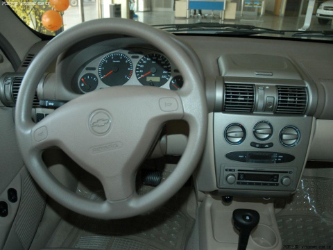 2005 Sedan 1.6 SE AT