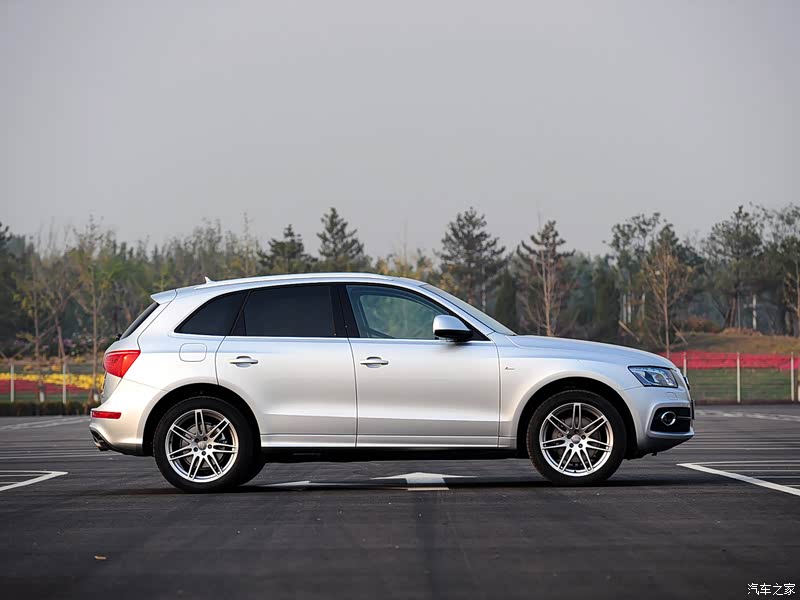 奥迪(进口 奥迪q5(进口 2010款 3.2fsi 运动版