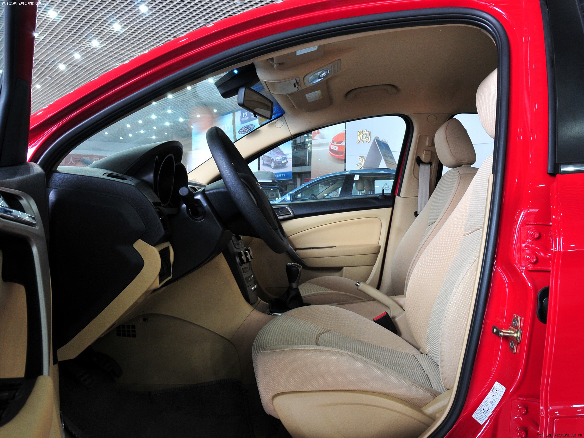 奇瑞汽车 奇瑞a3 2010款 改款两厢 1.6l 手动进取型 激情红 车厢座椅