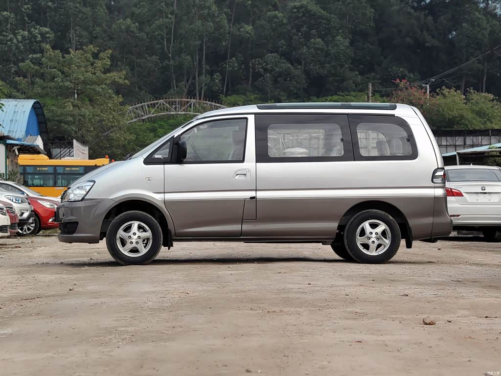 6l 7座豪华型 2815822图片_东风风行_汽车图库_汽车之家