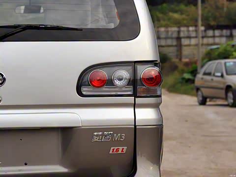 2015�� M3 1.6L 7��������