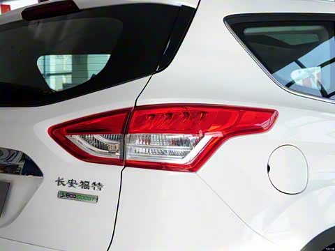 2015�� 1.5L GTDi ����������