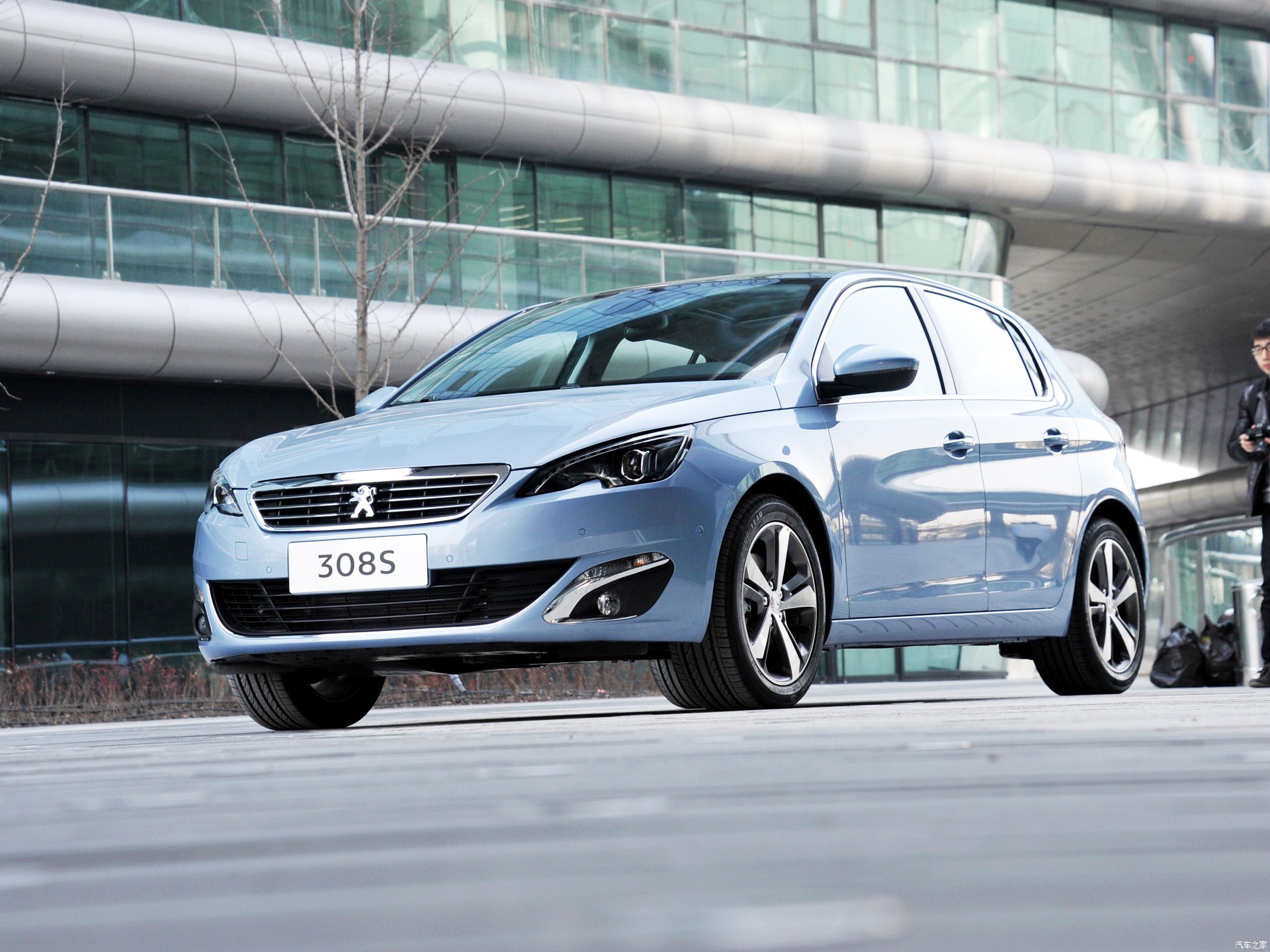 2015款 1.6t 自动睿驰版