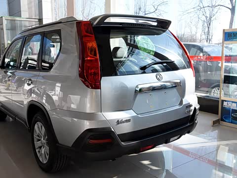 2015�� 2.0L CVT���������