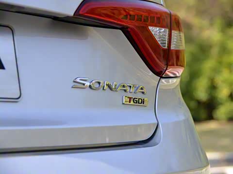 2015�� 1.6T DLX�����