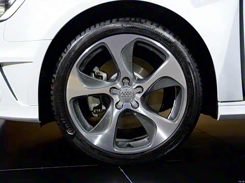 2015�� Sportback 45 TFSI S line �˶���