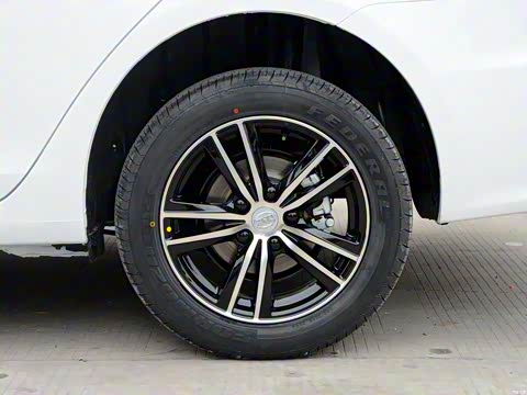 2015�� 1.5L �ֶ�������