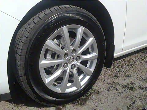 2013�� GT 1.6L �ֶ���ȡ��