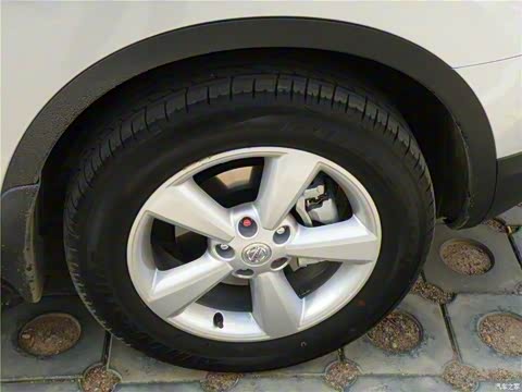 2015�� 2.0XL ��� CVT 2WD