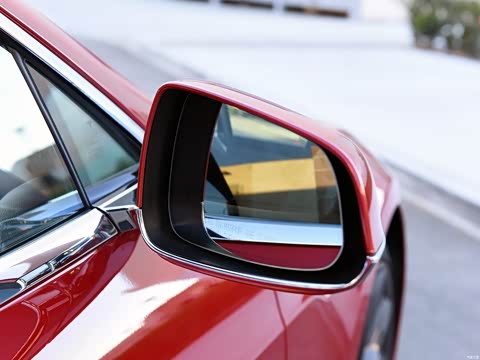 2015�� Model S 85D