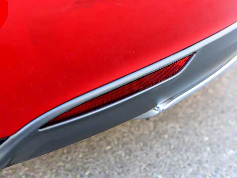 2015�� Model S 85D