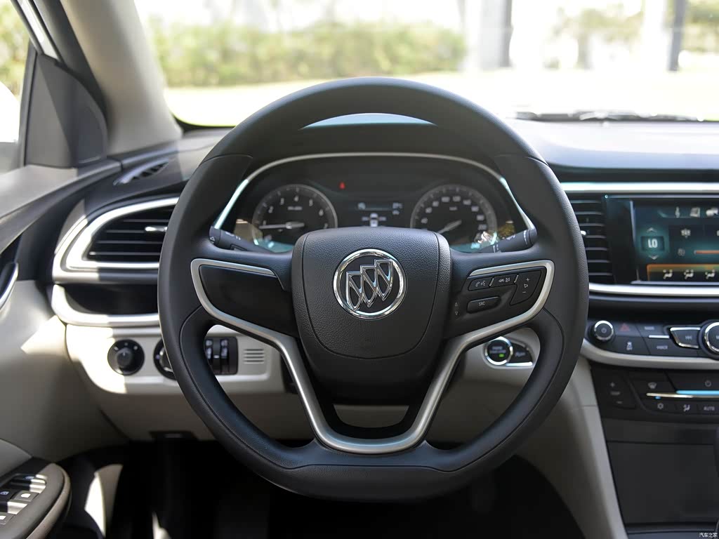 2015款 15n 自动豪华型