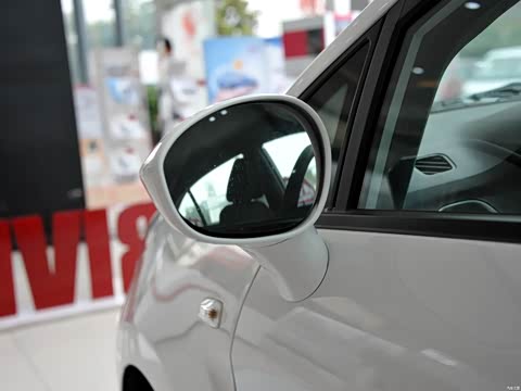 2015�� 1.5L �ֶ������