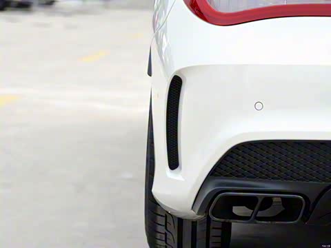 2015�� AMG CLA 45 4MATIC