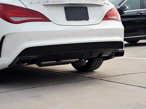 2015�� AMG CLA 45 4MATIC