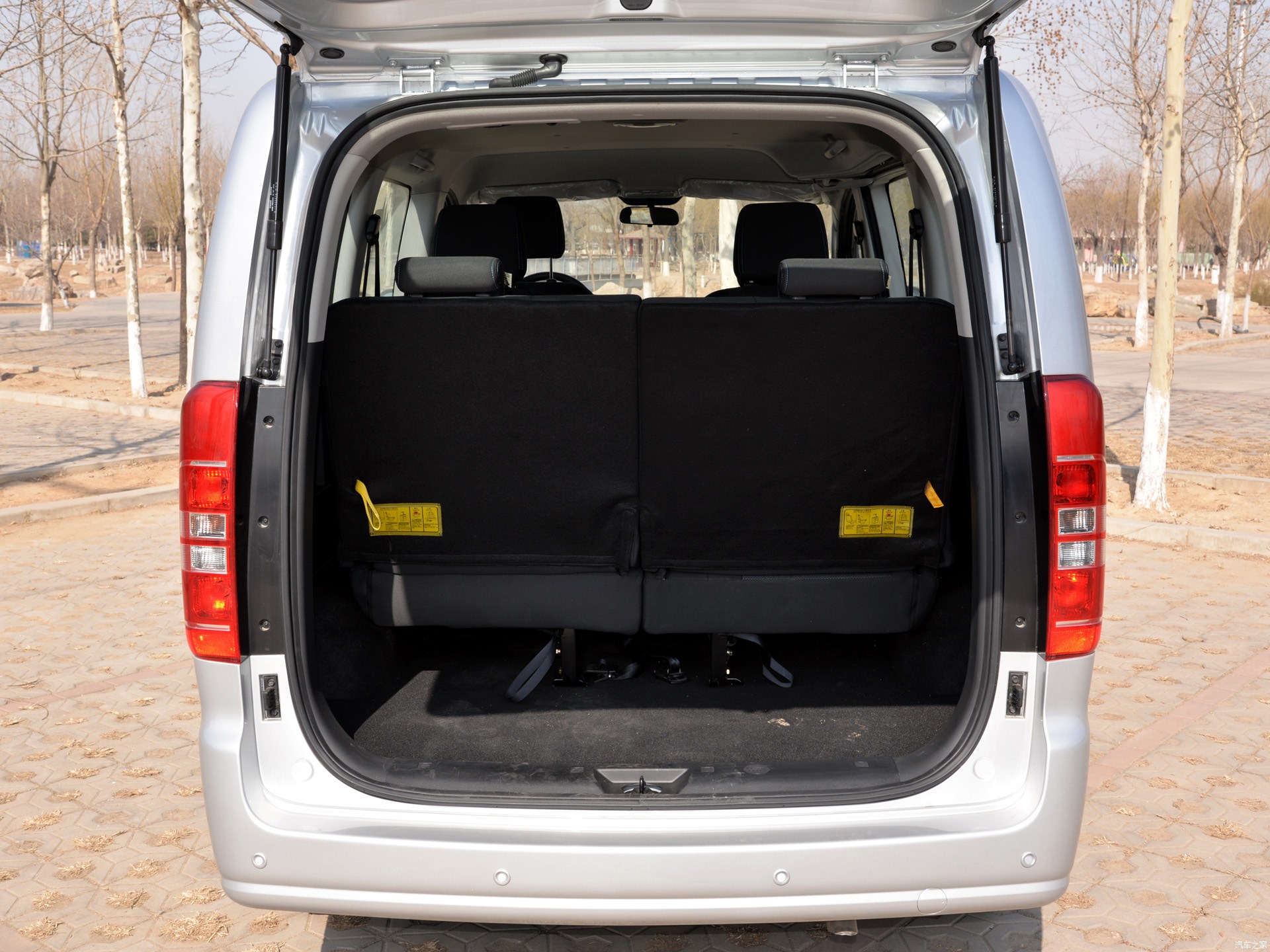 2015款 创客版 1.6l 豪华智能型