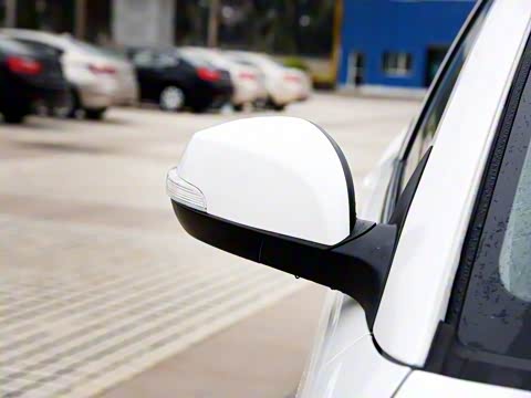 2015�� ���� 1.6L �ֶ���Ӣ��