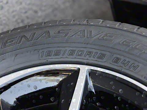 2015�� 1.5G �Զ���ɫ������