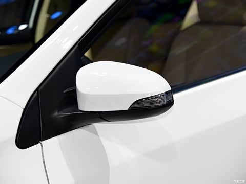 2016�� ˫�� 1.8L E-CVT�콢��