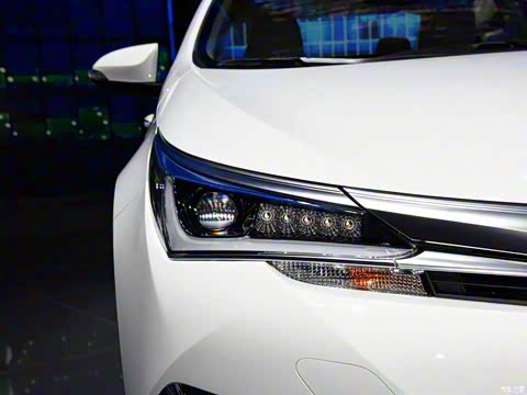 2016�� ˫�� 1.8L E-CVT�콢��