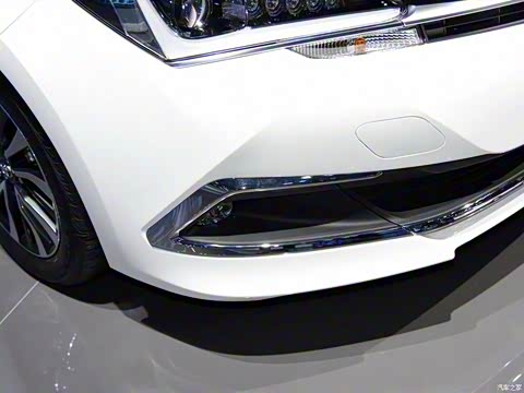 2016�� ˫�� 1.8L E-CVT�콢��