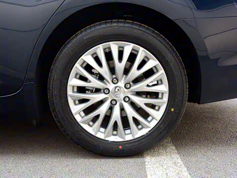 2015�� Q70L 2.5L ������