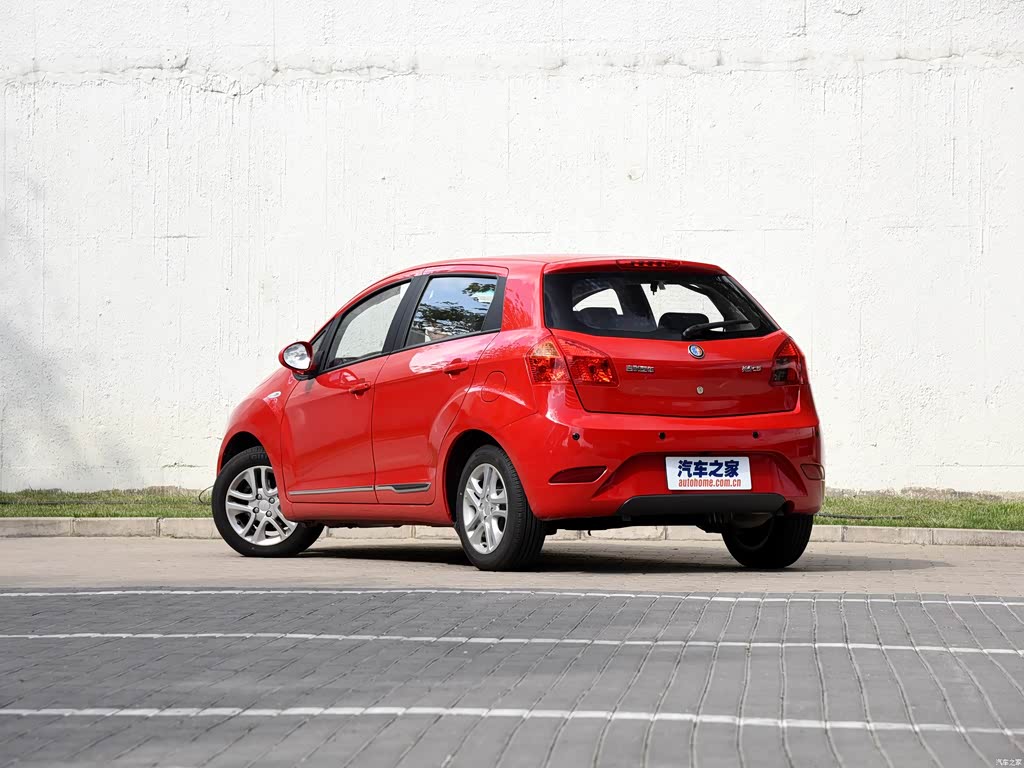 汽车图片 吉利汽车 英伦c5 2015款 1.5l 手动两厢尊贵型