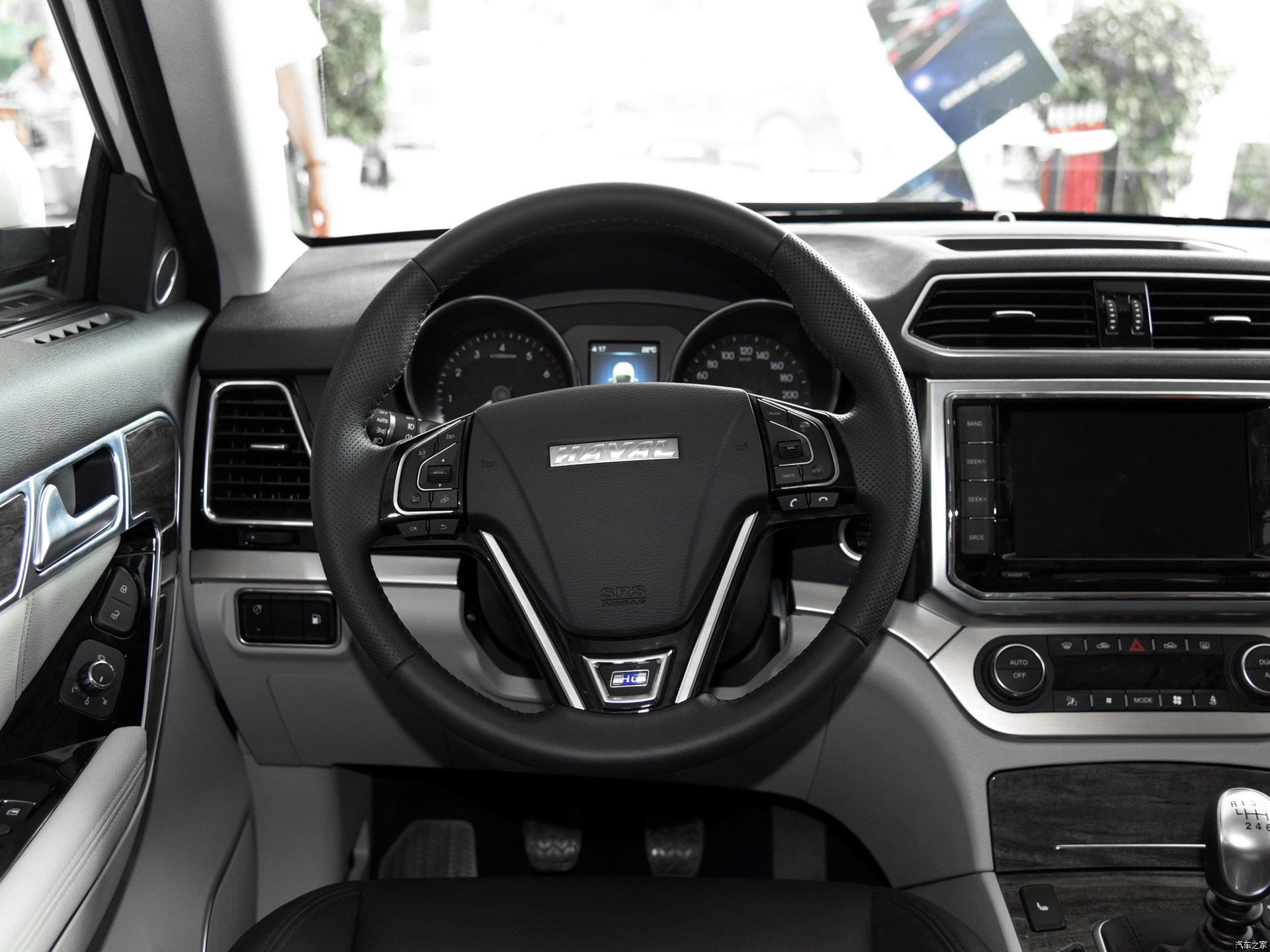汽车图片 哈弗 哈弗h6 coupe 2015款 蓝标 2.0t 手动两驱尊贵型