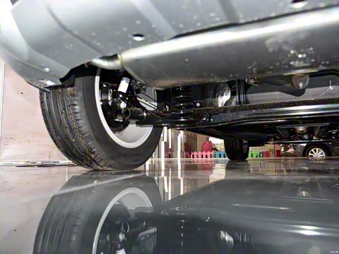 2015�� ����SUV 1.6T �Զ��Ͷ�����ǿ��