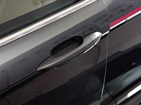 2015�� ����SUV 1.6T �Զ��Ͷ�����ǿ��