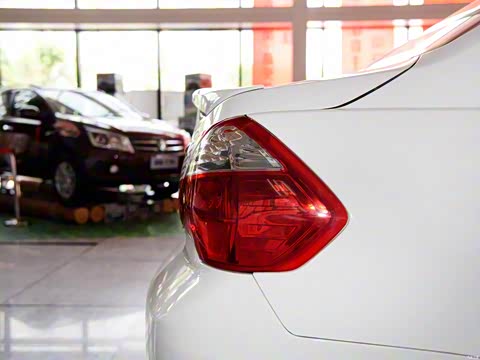 2015�� 1.6L �ֶ�������