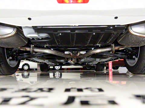 2015�� 2.0L XL-Sportyŷ���˶���