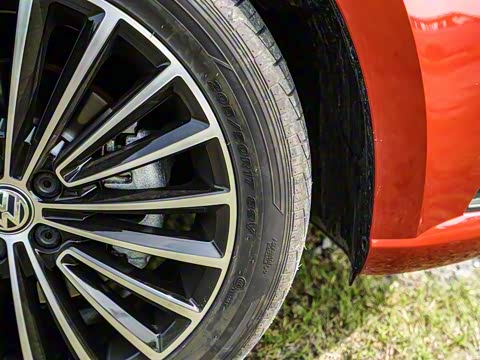 2015�� 230TSI DSG������