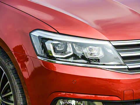 2015�� 230TSI DSG������