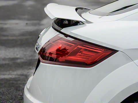 2015�� TT Coupe 45 TFSI quattro