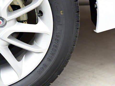 2015�� 1.5L �ֶ�������