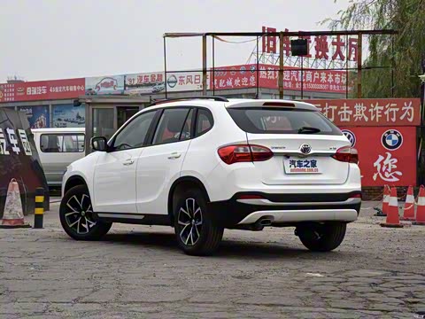 2014�� 1.6L �ֶ�������