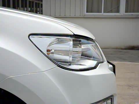 2015�� ̽���� 2.0T ����4X4��������