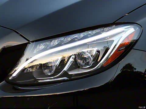 2015�� AMG C 63 S