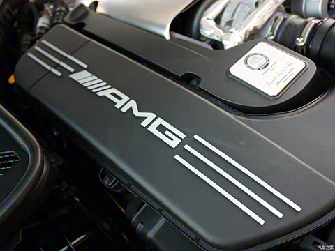 2015�� AMG C 63 S