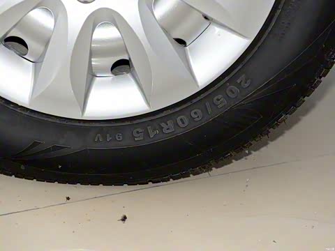 2015�� 1.5L �ֶ���׼��