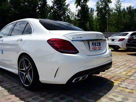 2015�� AMG C 63