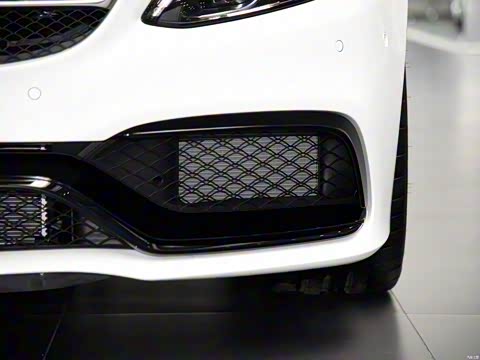 2015�� AMG C 63 S