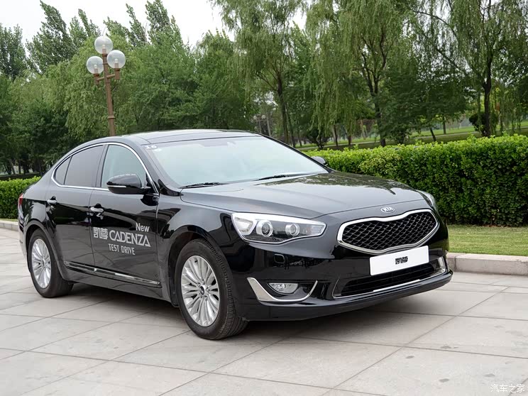 进口起亚新凯尊暂无现车需预订 订金1万