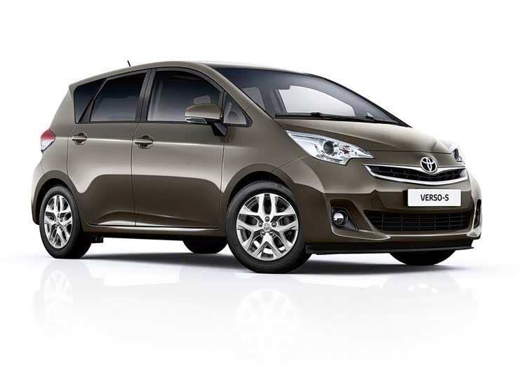 外形设计小改丰田新款versos官图发布