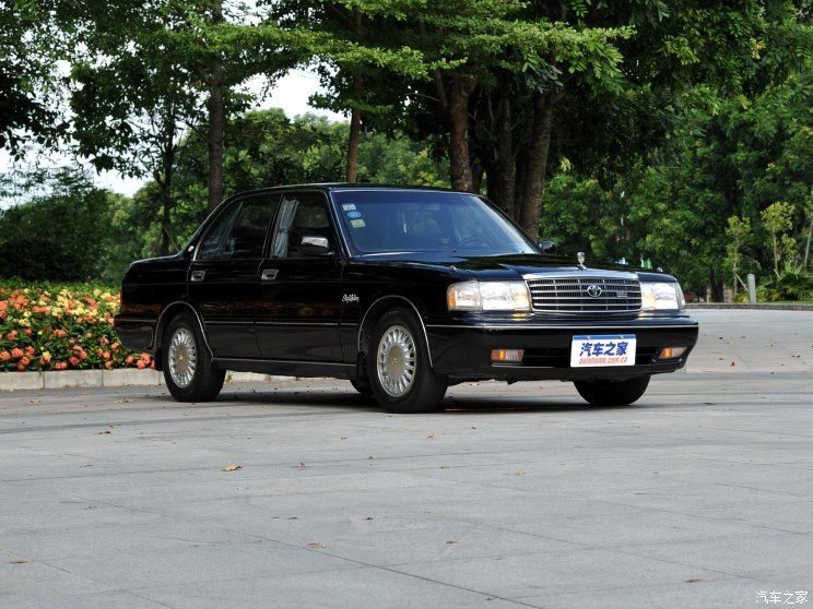丰田(进口) 皇冠(进口) 1992款 基本型