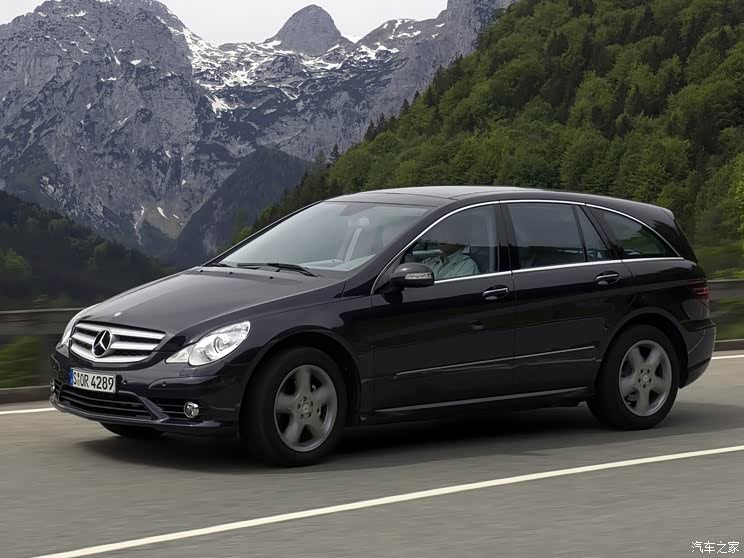 制动系统隐患奔驰海外召回超29万辆车