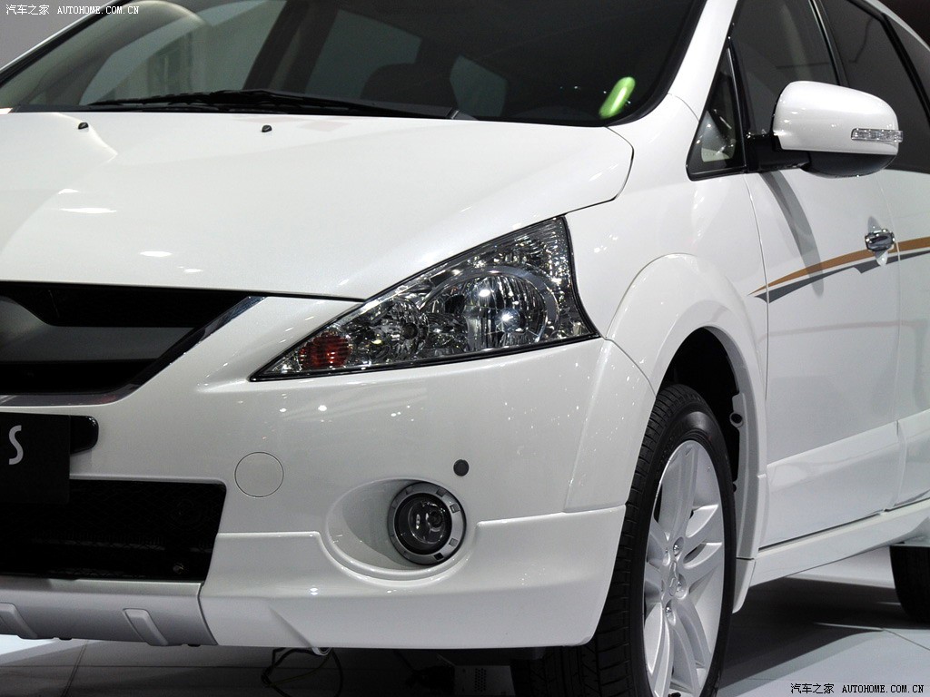 【图】三菱(进口) 格蓝迪 2010广州车展_104238_汽车之家